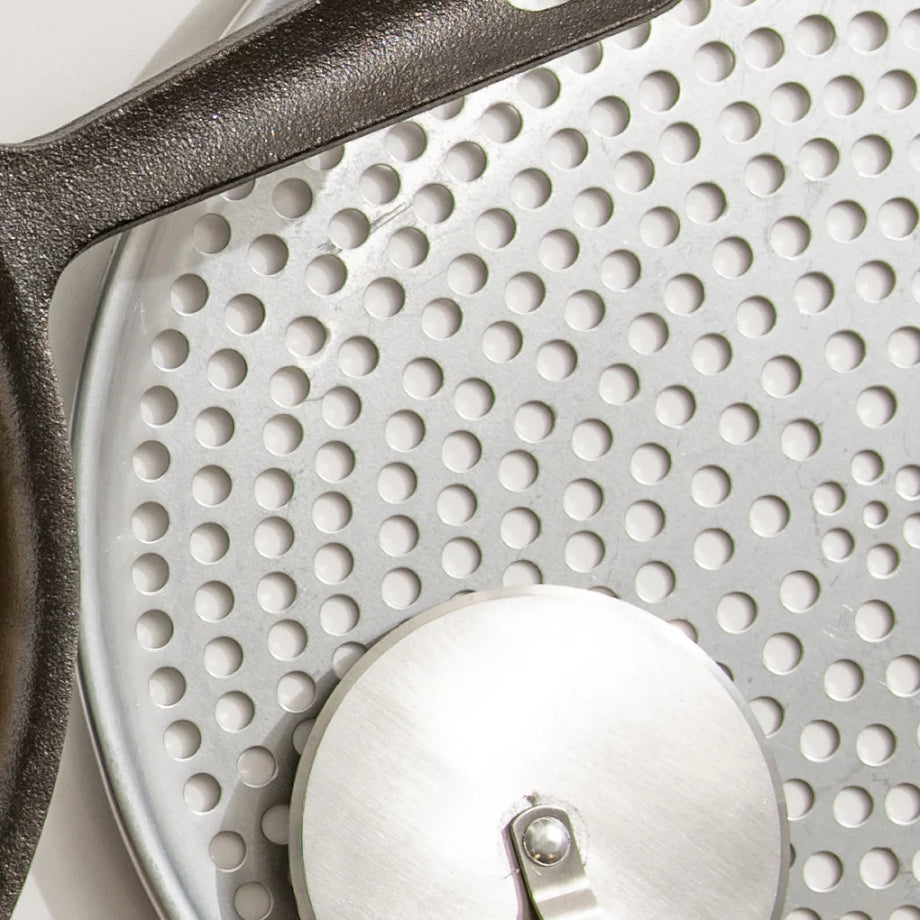 Browne Perforated Pizza Pan 12"