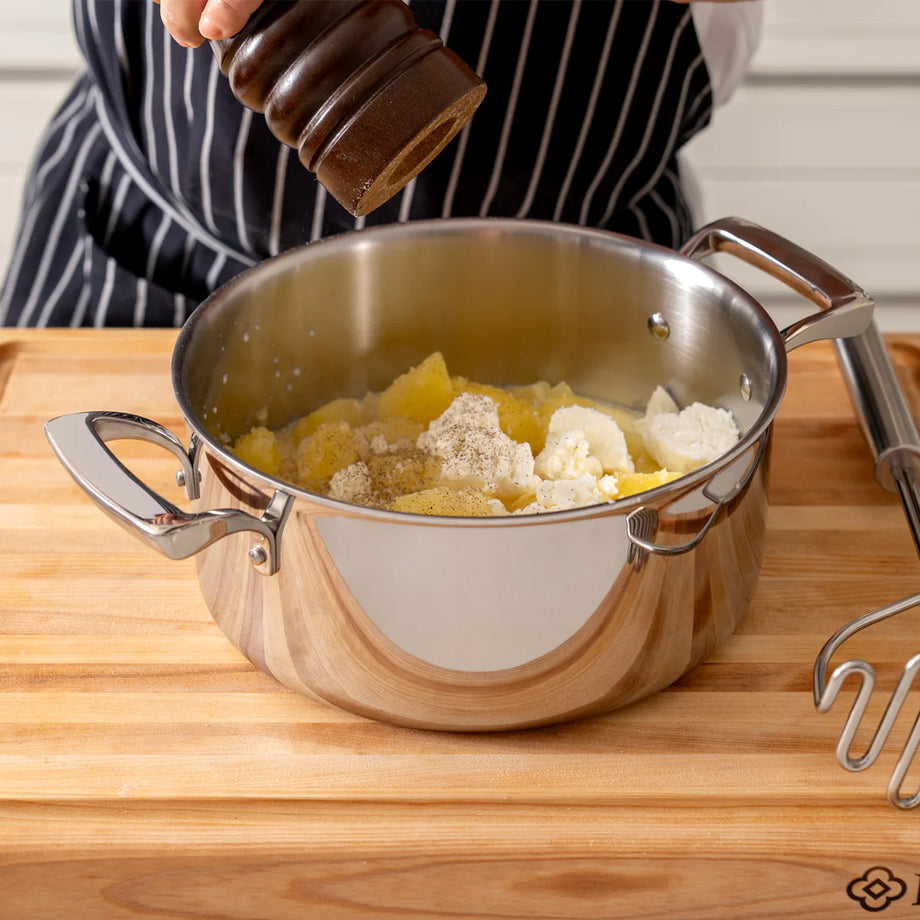 Browne Thermalloy Tri-Ply Saucepan with lid, 4QT / 22 cm