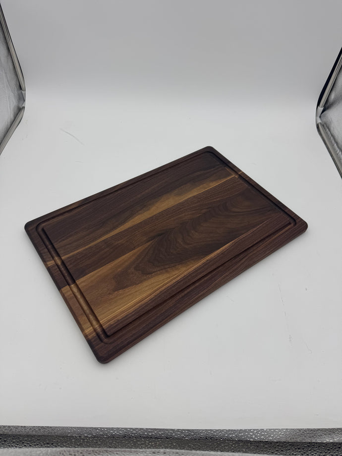 Labell Maple Walnut Edge Grain Cutting Board 12″ x 18″
