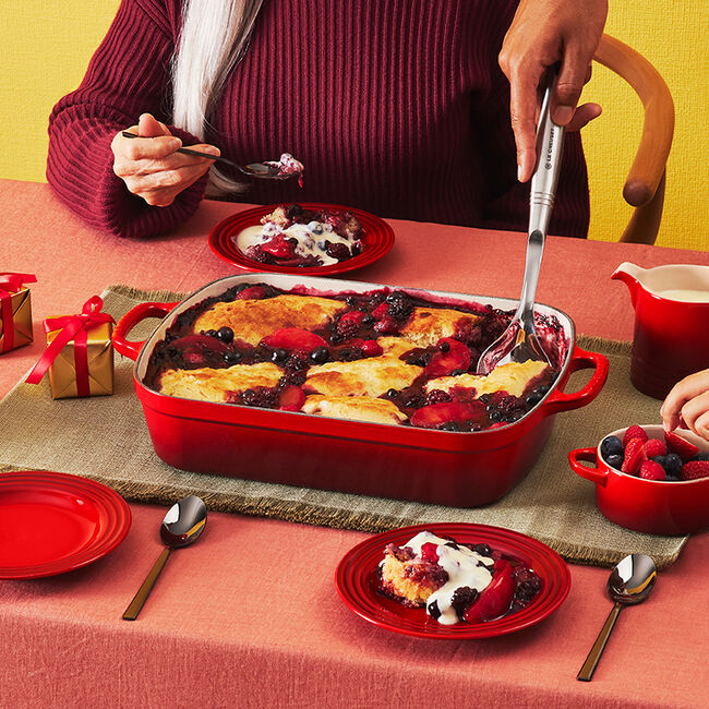 Le Creuset 4.9L Roasting Pan - Cerise
