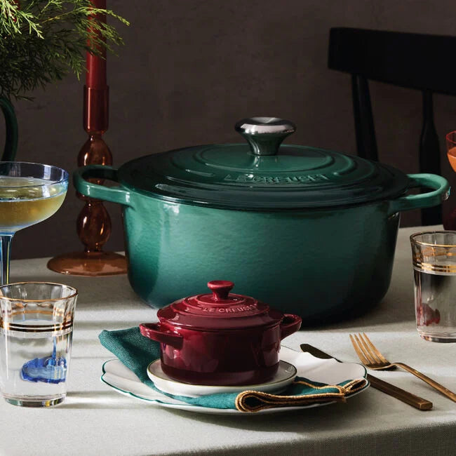 Le Creuset 6.7L Signature Round French Oven - Artichaut