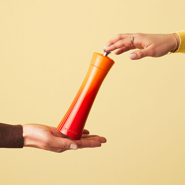 Le Creuset Minimalist 20cm Salt Mill - Flame