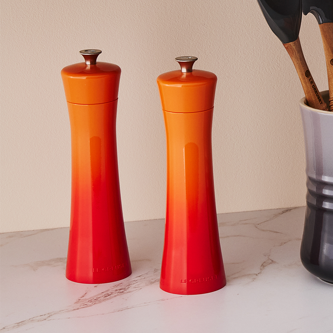 Le Creuset Minimalist 20cm Salt Mill - Flame