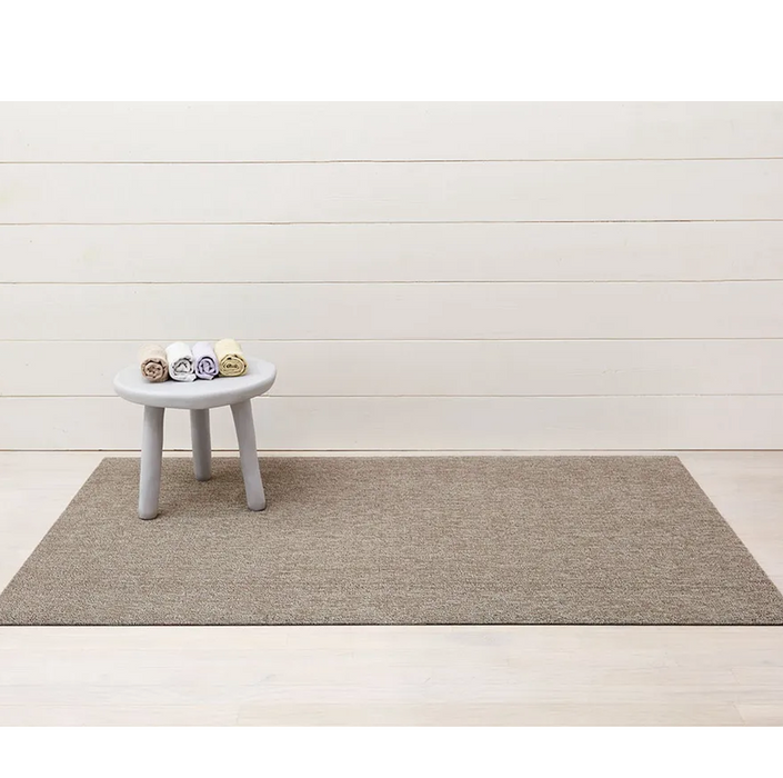 Chilewich Indoor Outdoor Shag Utility Mat - Heathered / Pebble / 24x36"