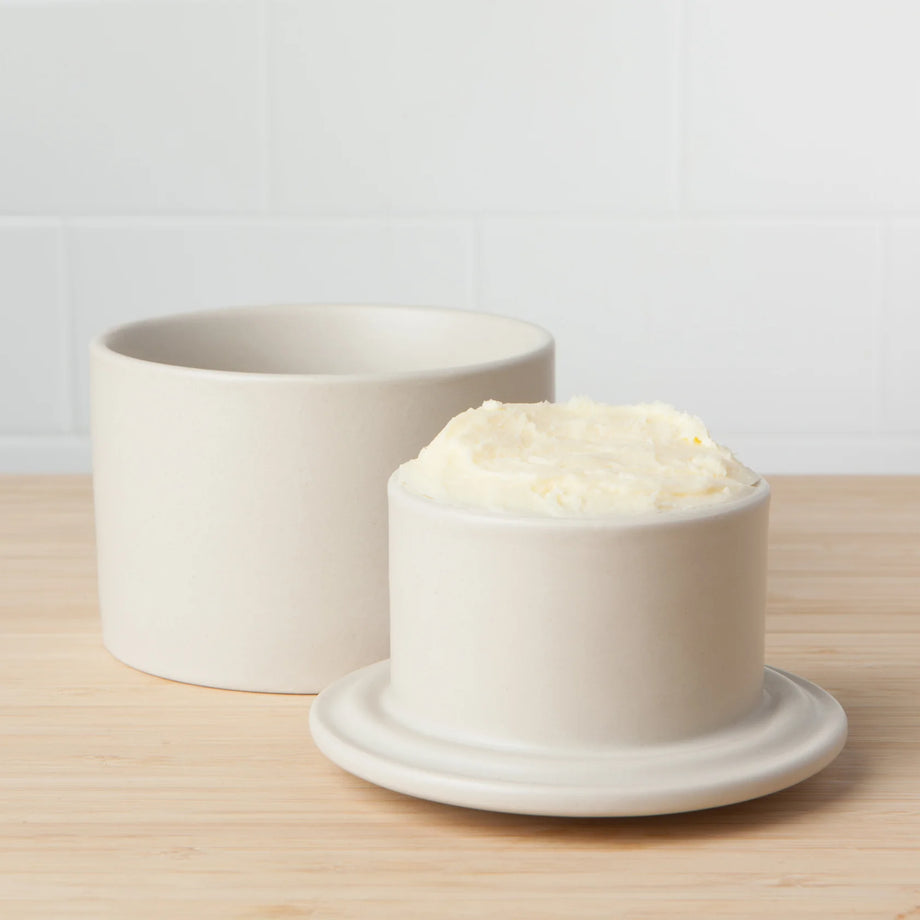 Maintenant Designs Stoneware Butter Crock - Blanc