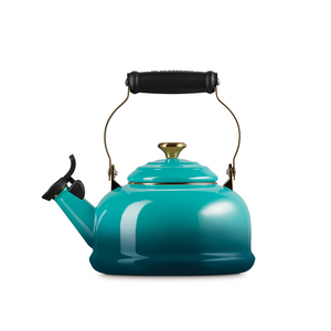 Le Creuset 1.6L Classic Whistling Kettle - Bleu Riviera