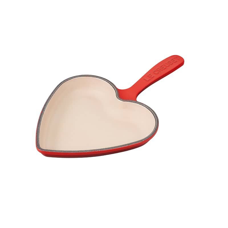 Le Creuset 16 cm Mini Heart Skillet - Cerise
