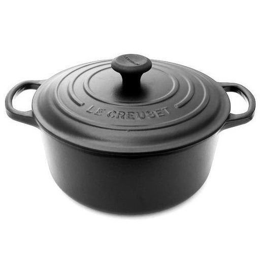 Le Creuset 5.3 L Signature Round French Oven - Cookery
